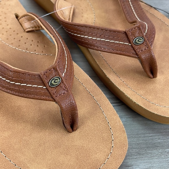 🔆RIP CURL🔆 SANDALS - Picture 2 of 7